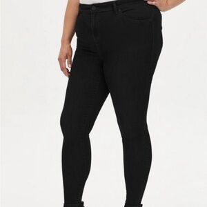 Torrid Black Skinny Jeans High-Waisted Stretch